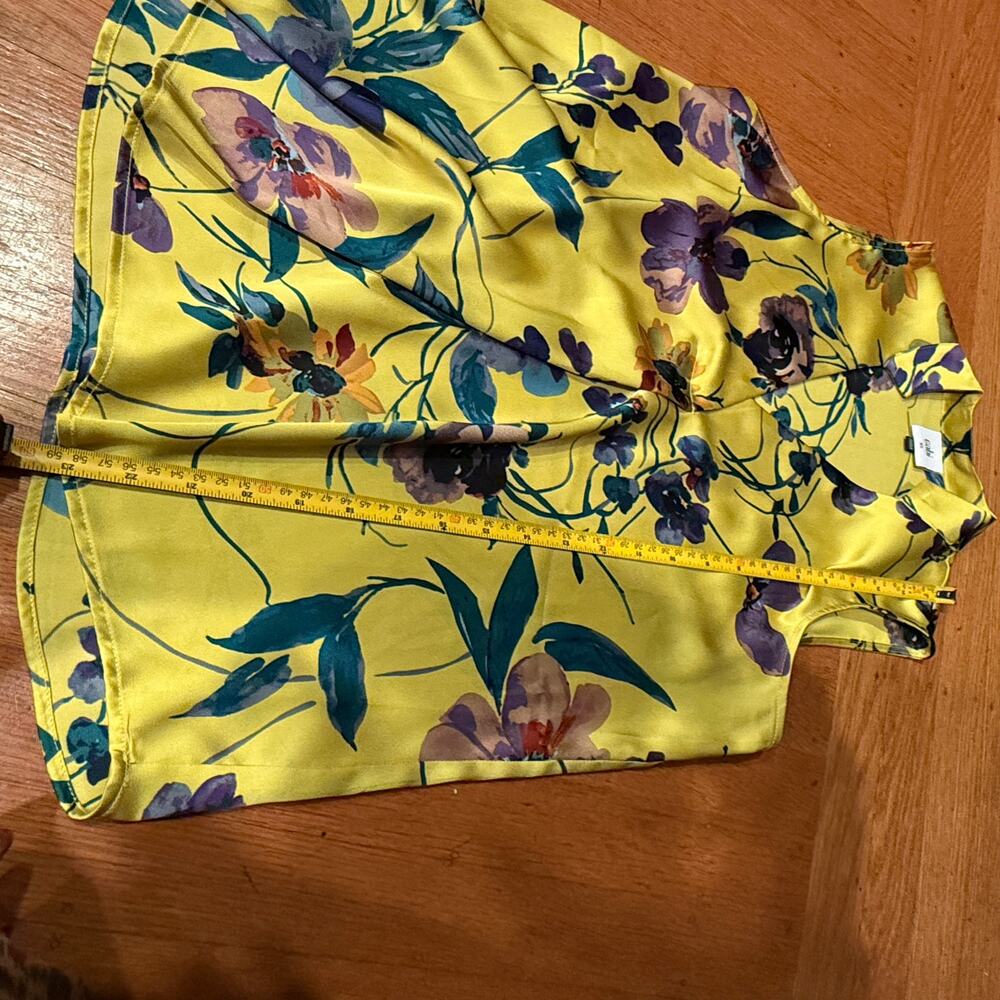 Cabi Complete Top 6730 Yellow Floral Sleeveless V-Neck Blouse XS Spring 2024 EUC - Picture 7 of 7